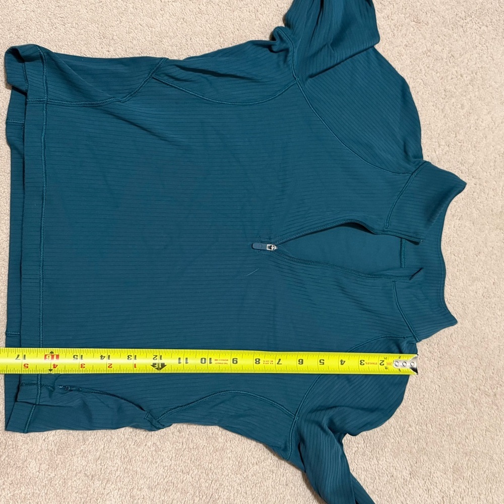 Lululemon athletica its rulu run cropped half zip size 8 euc - Picture 5 of 5